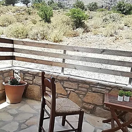 Apartment Argyro-triopetra *