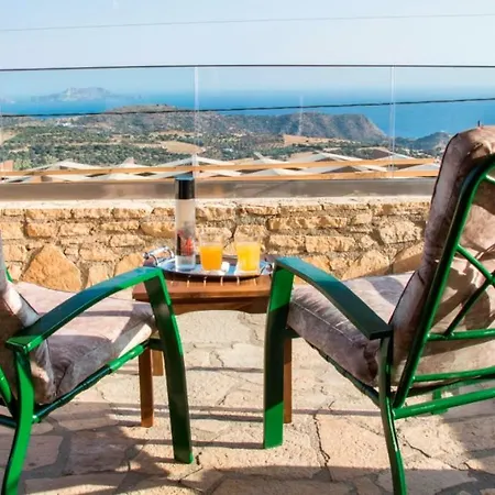 Argyro-triopetra *