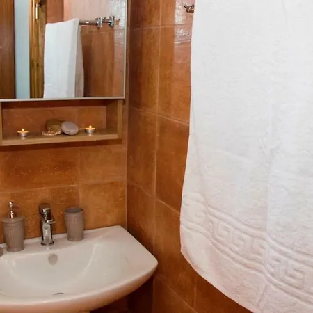 Argyro-triopetra Apartment *
